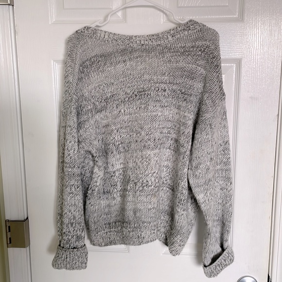 2 PINK Super Soft Sweaters. Size L - Picture 2 of 4